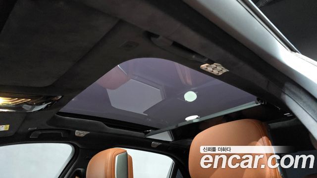 BMW 7 Series (G70) 750e xDrive Design Pure Excellence 2023 — фото 18