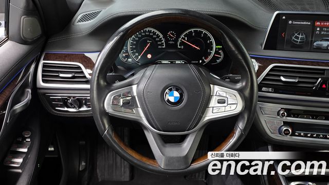 BMW 7 Series (G11) 730Ld xDrive 2016 — фото 15