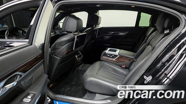 BMW 7 Series (G11) 730Ld xDrive 2016 — фото 20