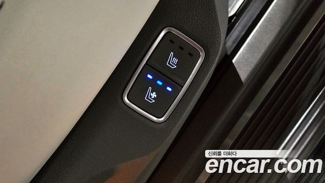Hyundai Staria 4WD Lounge 9-Seater Limousine 2023 — фото 19