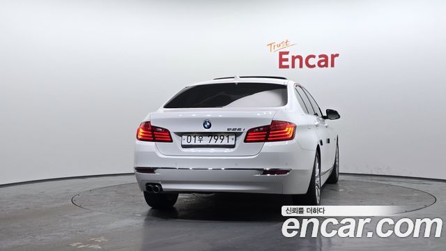 BMW 5 Series (F10) 528i Luxury Plus 2015 — фото 4