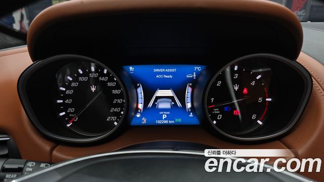 Maserati Levante 3.0 Diesel AWD GranLusso 2018 — фото 8