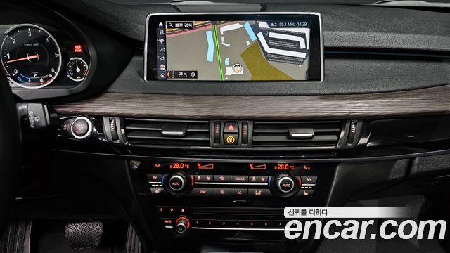 BMW X5 (F15) xDrive 30d 2018 — фото 14