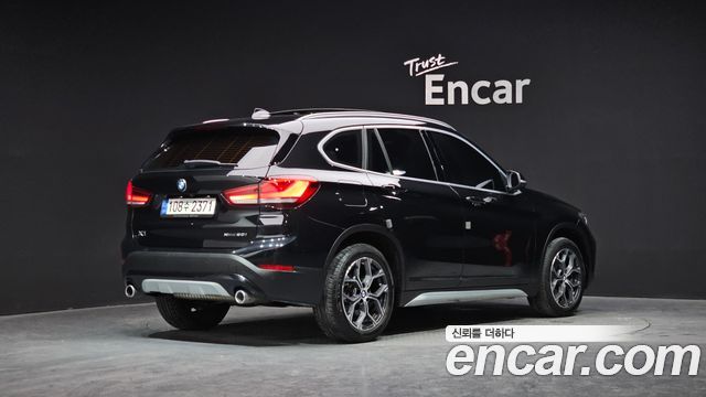 BMW X1 (F48) xDrive 20i xLine 2021 — фото 2