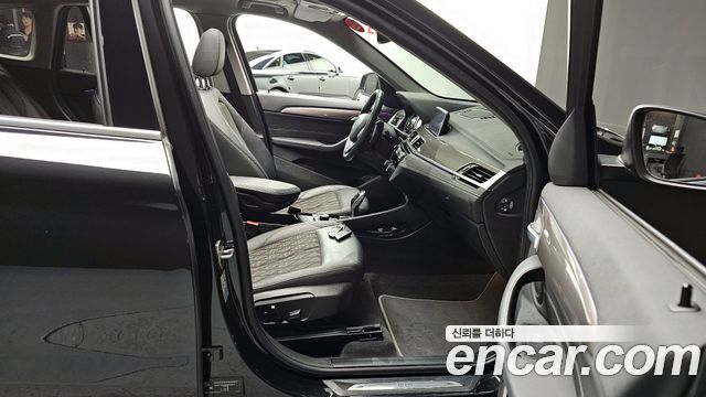 BMW X1 (F48) xDrive 20i xLine 2021 — фото 11