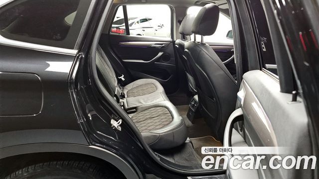 BMW X1 (F48) xDrive 20i xLine 2021 — фото 12
