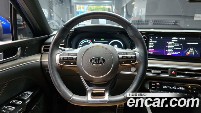 Kia K5 (III) 1.6 Turbo Signature 2021 — фото 12