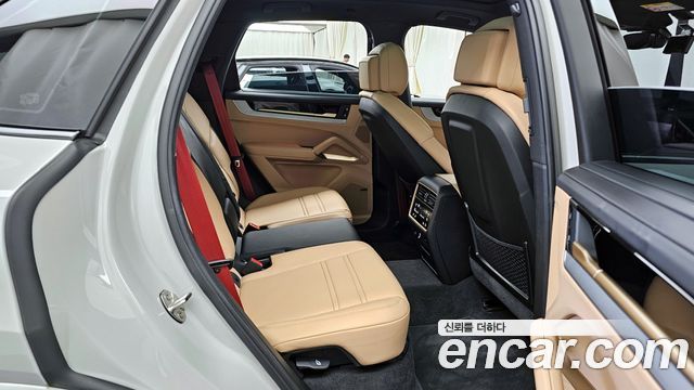 Porsche Cayenne (PO536) 3.0 E-Hybrid 2024 — фото 12