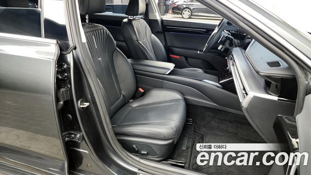 Hyundai Grandeur (GN7) 2,5 Gasoline 2WD Premium 2023 — фото 11
