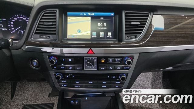 Genesis G80 3.3 GDI AWD Luxury 2018 — фото 14