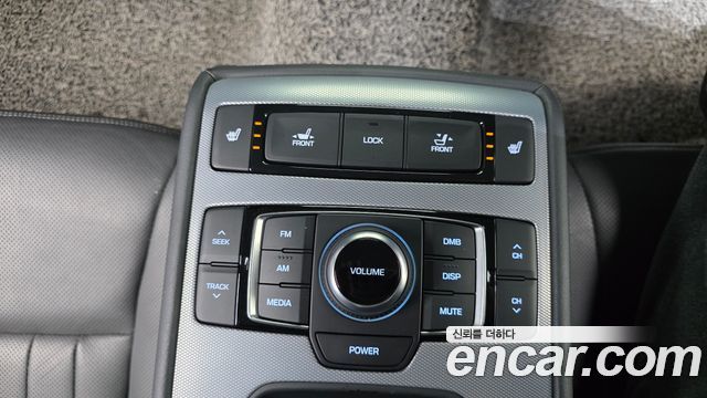 Genesis G80 3.3 GDI AWD Luxury 2018 — фото 18