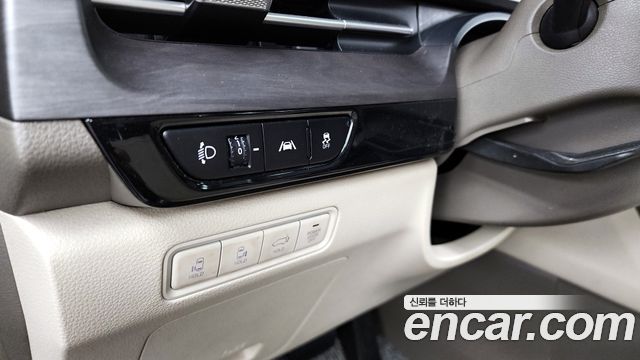Kia Carnival (IV) Diesel 7-Seater Signature 2021 — фото 16