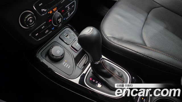 Jeep Compass (II) 2.4 Limitied AWD 2018 — фото 9