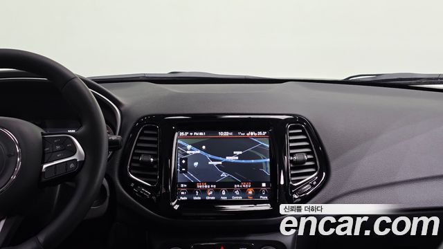 Jeep Compass (II) 2.4 Limitied AWD 2018 — фото 15