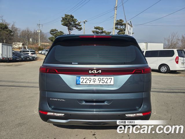 Kia Carnival (IV) Gasoline 9-Seater Signature 2022 — фото 6