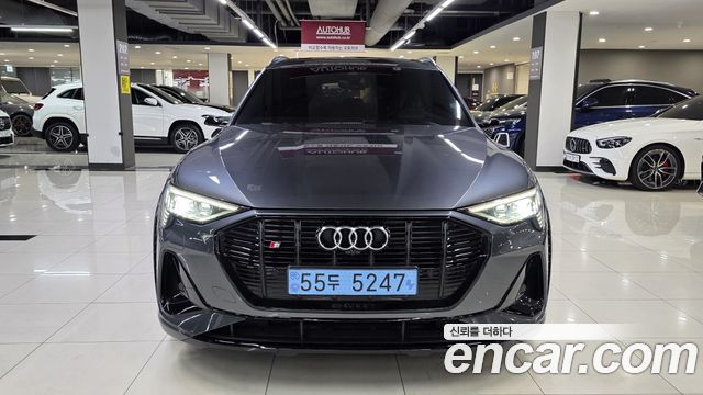 Audi e-tron S 2022 — фото 2