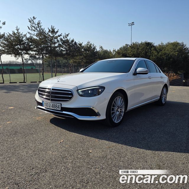 Mercedes-Benz E-Class (W213) E220d 4MATIC Exclusive 2022 — фото 3
