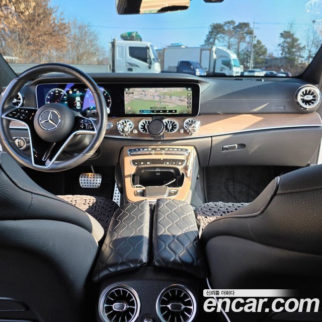 Mercedes-Benz E-Class (W213) E220d 4MATIC Exclusive 2022 — фото 9