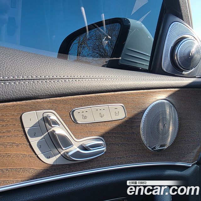 Mercedes-Benz E-Class (W213) E220d 4MATIC Exclusive 2022 — фото 15