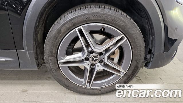 Mercedes-Benz GLB-Class (X247) GLB250 4MATIC 2021 — фото 5