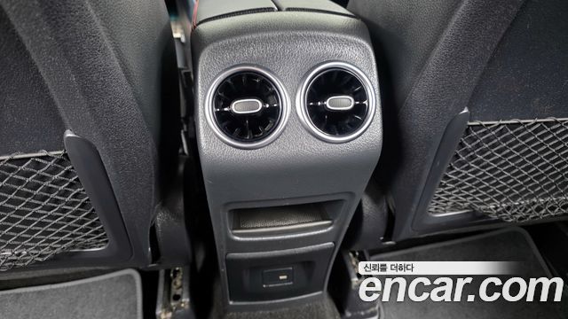 Mercedes-Benz GLB-Class (X247) GLB250 4MATIC 2021 — фото 19