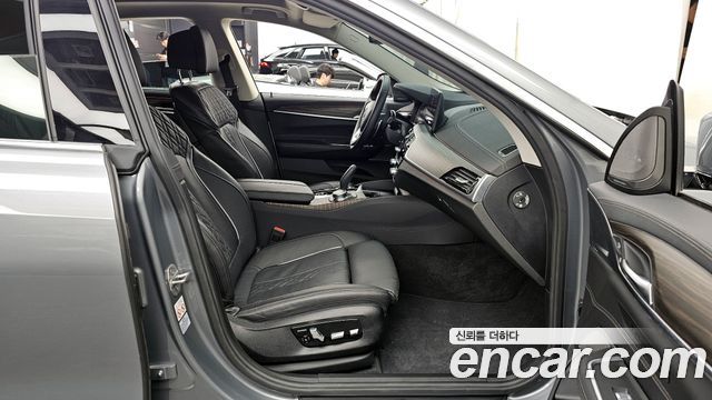 BMW 6 Series GT (G32) 630i xDrive Luxury 2023 — фото 11