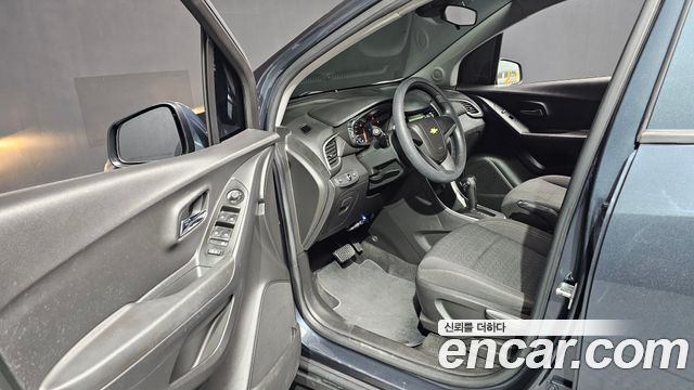 Chevrolet Trax 1.4 LS 2020 — фото 11