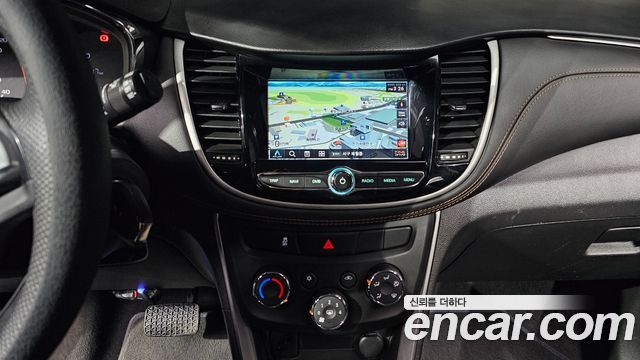 Chevrolet Trax 1.4 LS 2020 — фото 16