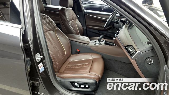 BMW 5 Series (G30) 520i M Sport 2020 — фото 11