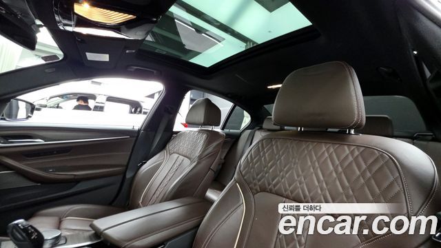BMW 5 Series (G30) 520i M Sport 2020 — фото 19
