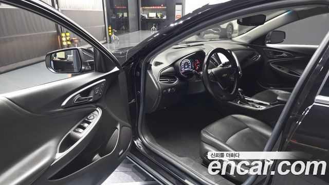 Chevrolet Malibu 2.0 Turbo LT Special 2021 — фото 10