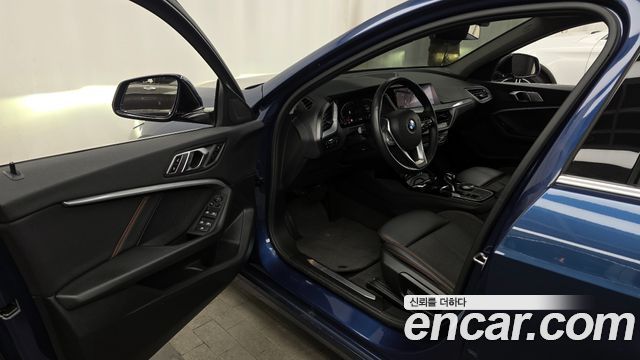 BMW 1 Series (F40) 118d Sport 2021 — фото 10