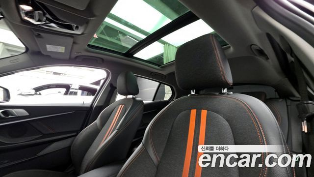 BMW 1 Series (F40) 118d Sport 2021 — фото 18