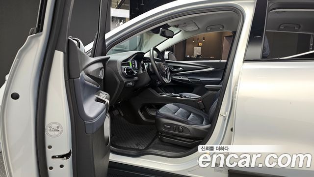 Chevrolet Bolt EUV Premier 2023 — фото 11