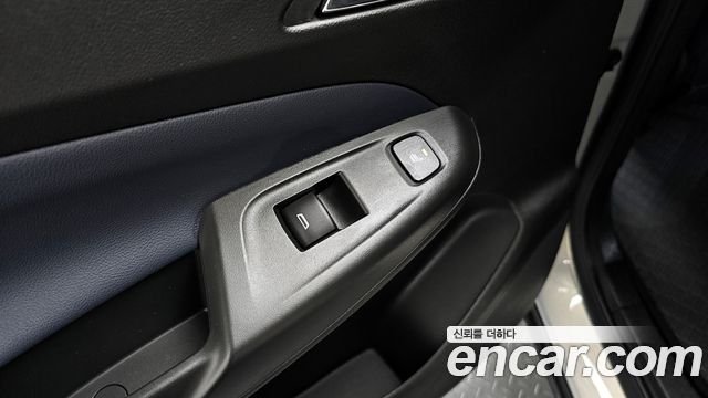 Chevrolet Bolt EUV Premier 2023 — фото 18