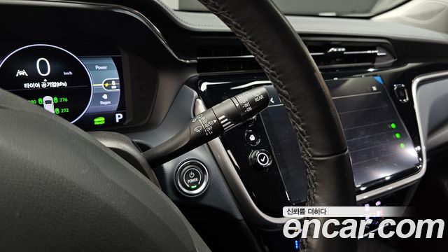 Chevrolet Bolt EUV Premier 2023 — фото 19