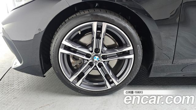 BMW 1 Series (F40) 120i M Sports 2022 — фото 5
