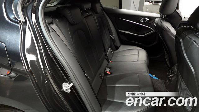 BMW 1 Series (F40) 120i M Sports 2022 — фото 11