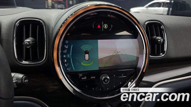 MINI Cooper S Countryman ALL4 Classic Launch Pack 2nd 2023 — фото 18