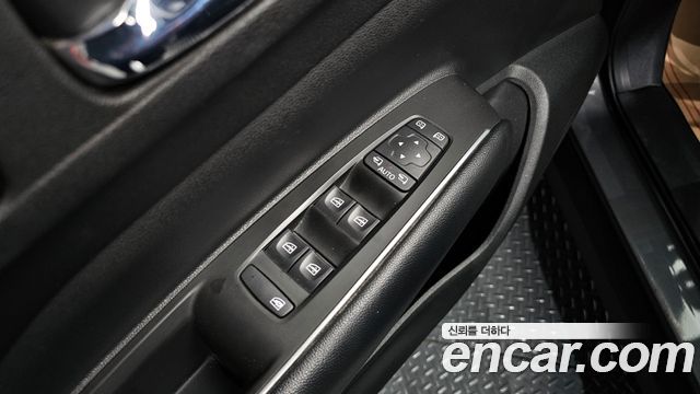 Renault Korea QM6 2.0 LPe LE 2WD 2021 — фото 13