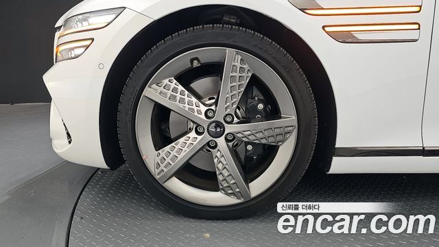 Genesis G80 (RG3) Gasoline 2.5 Turbo AWD 2025 — фото 5