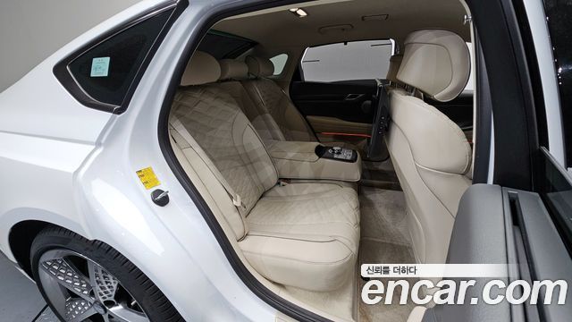 Genesis G80 (RG3) Gasoline 2.5 Turbo AWD 2025 — фото 11