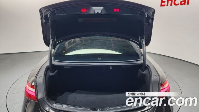 Mercedes-Benz E-Class (W213) E220d Coupe 2019 — фото 24