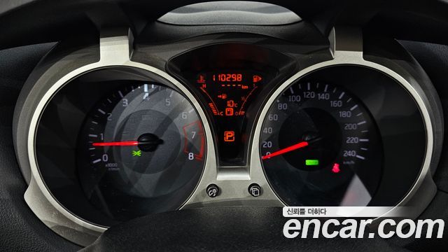 Nissan Juke 1.6 SV F15 2016 — фото 8