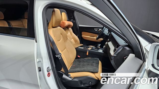 Volvo XC60 (II) T6 Inscription 2020 — фото 16