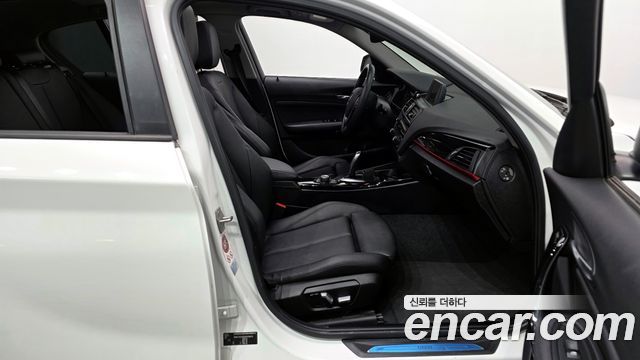 BMW 1 Series (F20) 118d Sport 5Door 2016 — фото 11