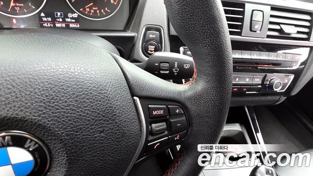 BMW 1 Series (F20) 118d Sport 5Door 2016 — фото 17