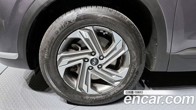 Hyundai Santa Fe Gasoline 2.5T 2WD Prestige 2021 — фото 5
