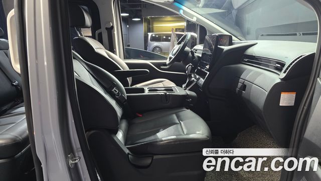 Hyundai Staria HEV 1.6 Tourer 11-Seater Modern 2025 — фото 11