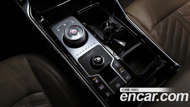 Kia Sorento (IV) Diesel 2.2 2WD Signature 2024 — фото 9